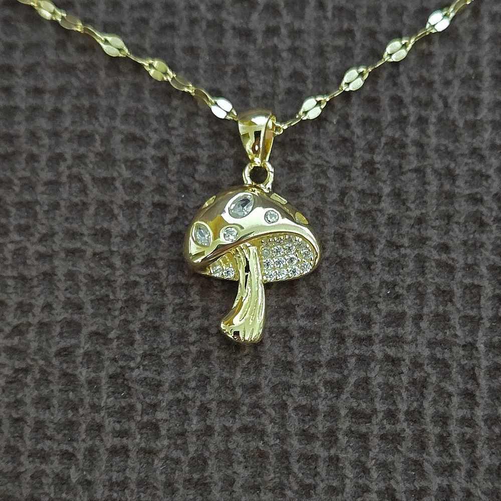 Cote d'Argent Gold💛 Mushroom🍄 Pendant Necklace - NWT